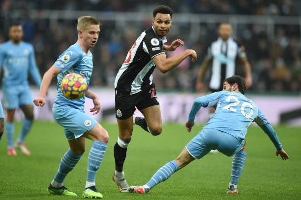 官方：狼队后卫吉加租借加盟流浪者，租借期为1个赛季.